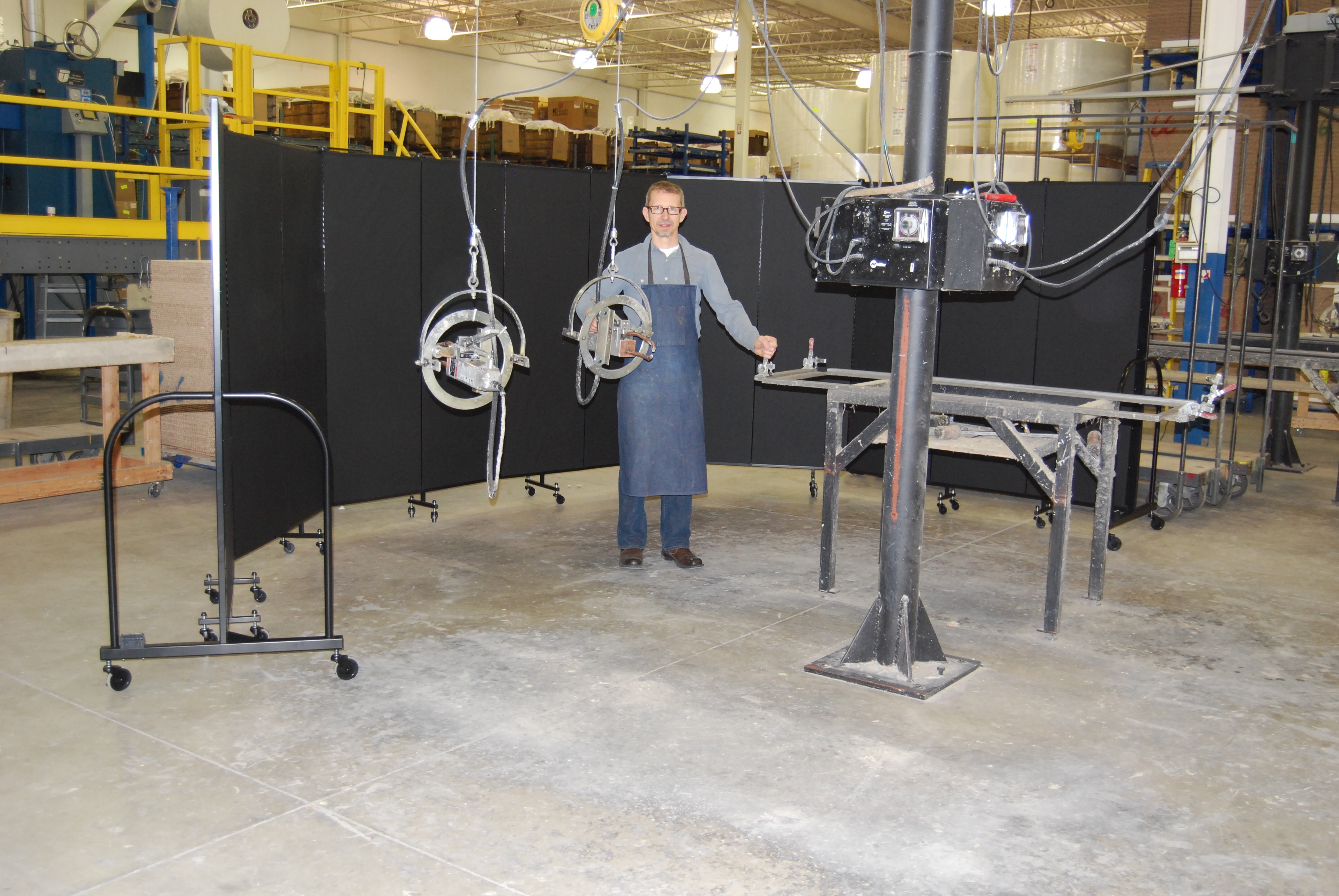 Screenflex Adds Portable Welding Screens to its Production Line